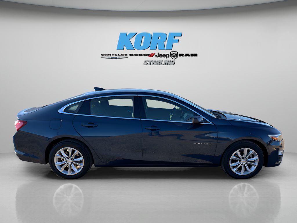 2022 Chevrolet Malibu 1LT photo 4