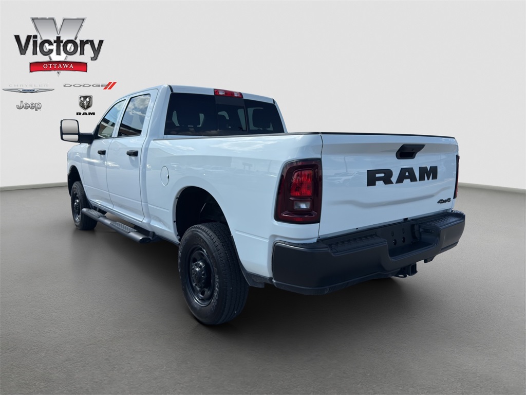 2025 Ram 2500 Big Horn photo 4