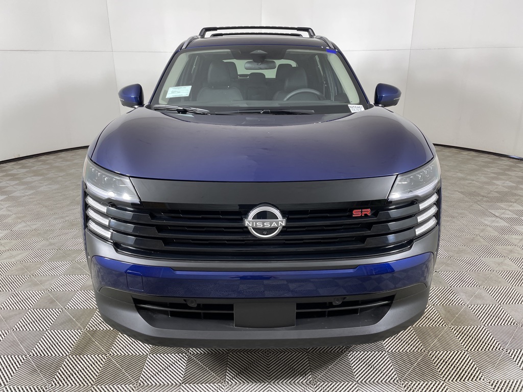 2025 Nissan Kicks SR photo 3
