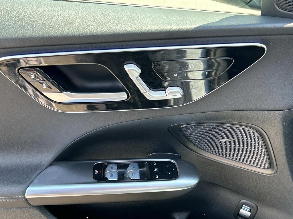 2024 Mercedes Benz C 300 4MATIC photo 35