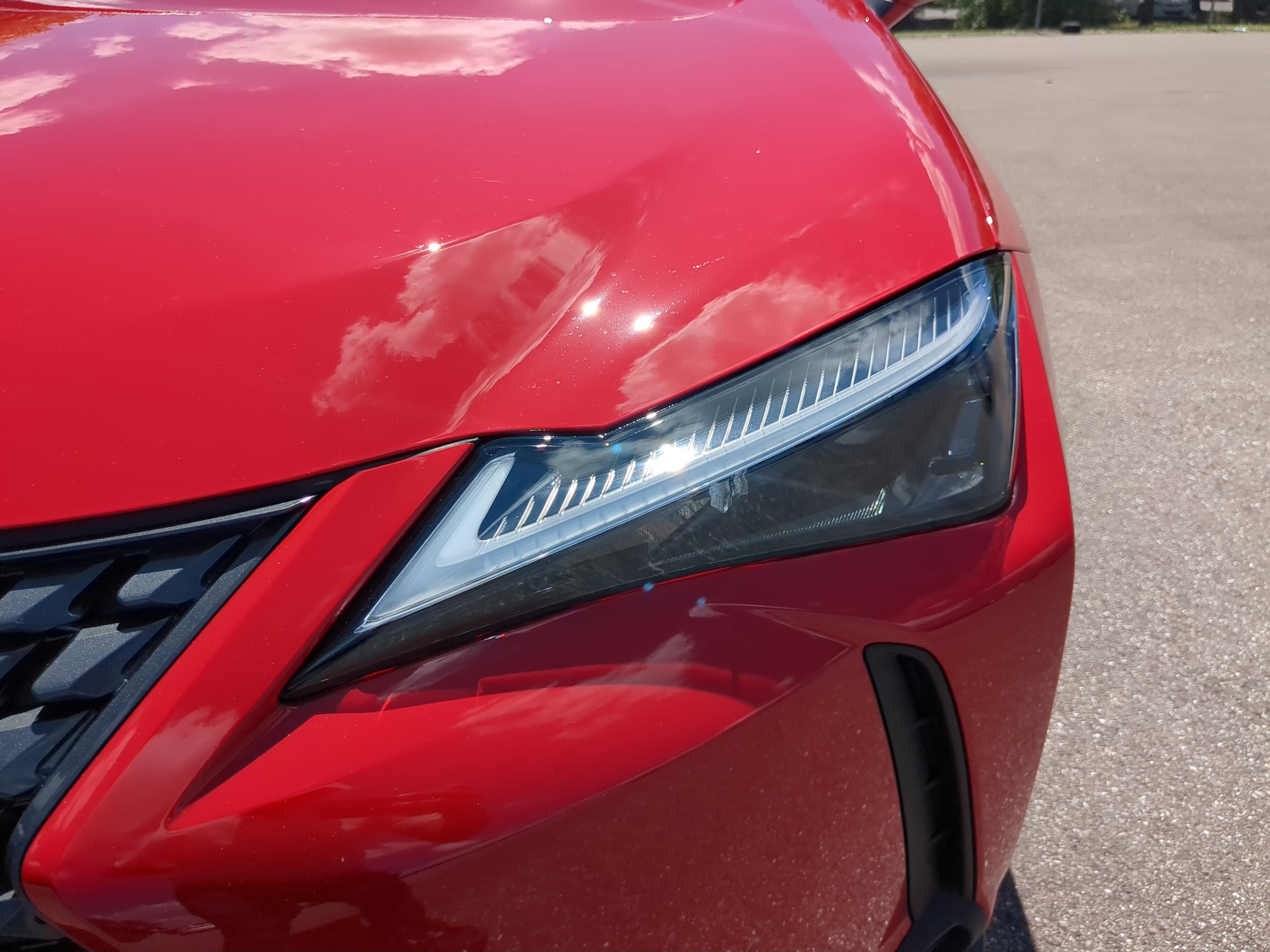2025 Lexus UX Premium photo 9