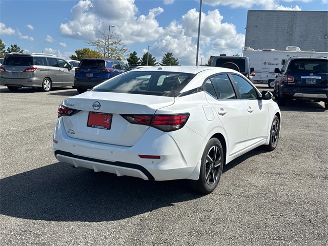 2025 Nissan Sentra SV photo 4