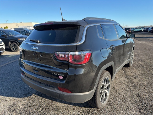2026 Jeep Compass Limited photo 3