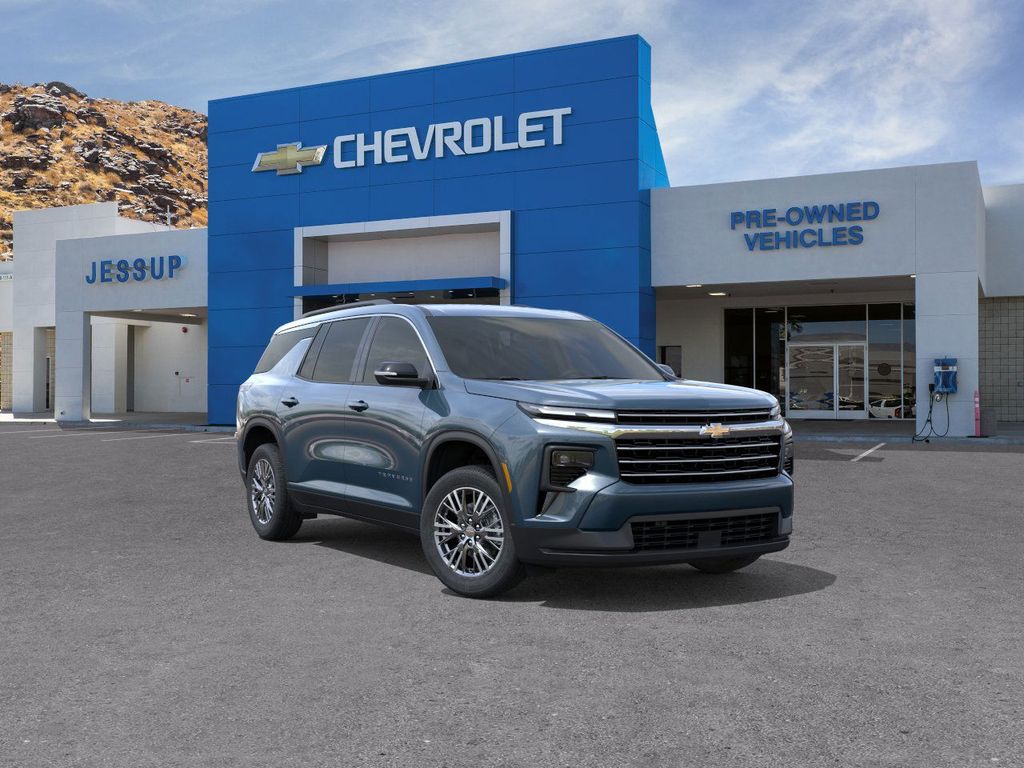 2026 Chevrolet Traverse LT's photo