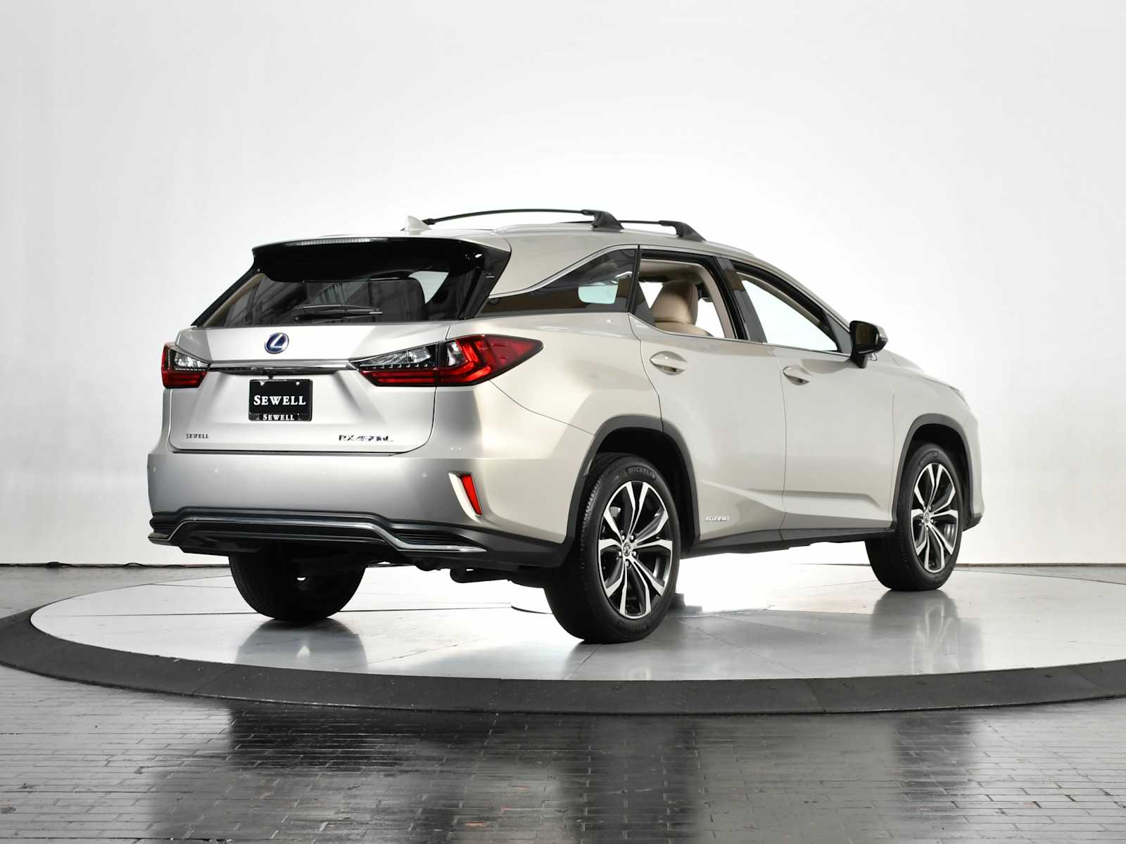 2021 Lexus RX 450hL AWD photo 5
