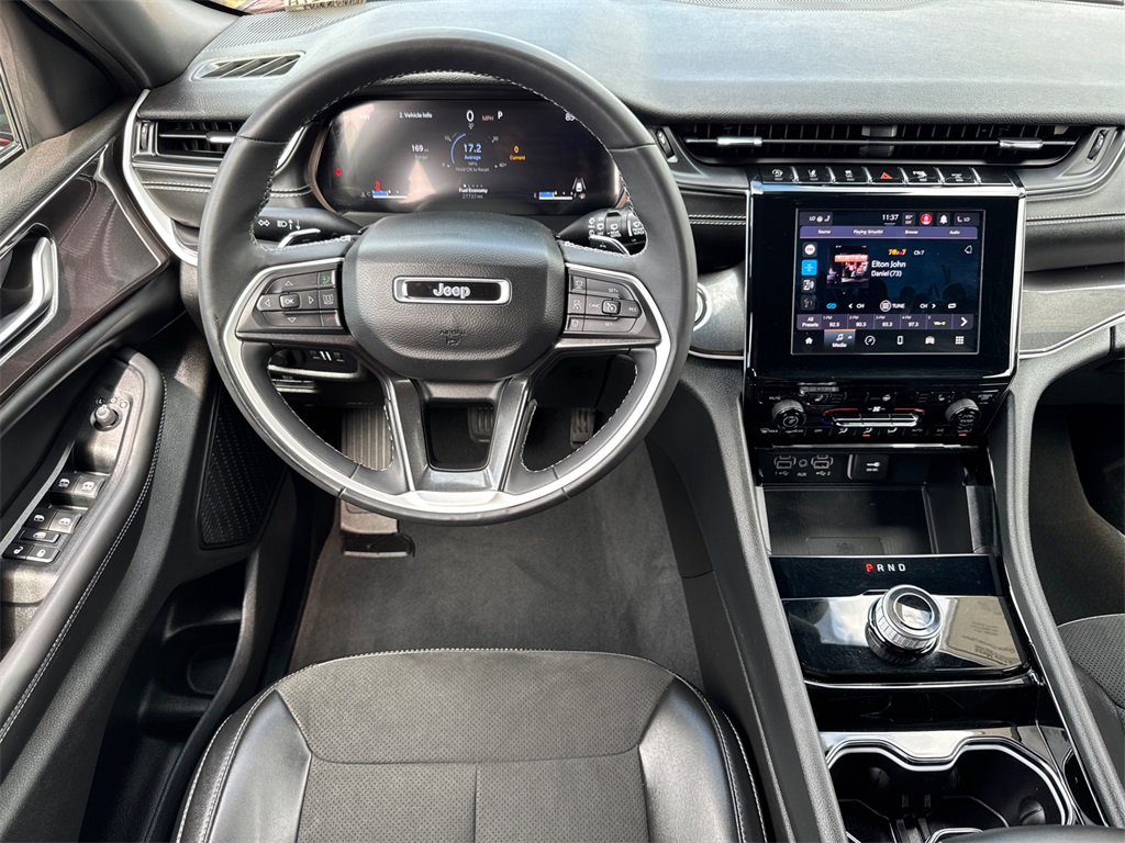 2023 Jeep Grand Cherokee Altitude photo 18