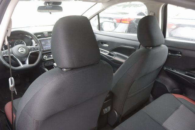 2025 Nissan Versa SR photo 20