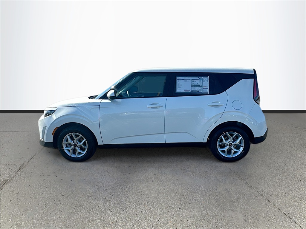 2025 Kia Soul LX photo 4