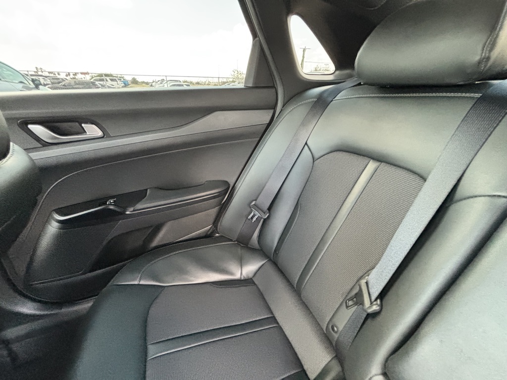 2023 Kia K5 GT-Line photo 16