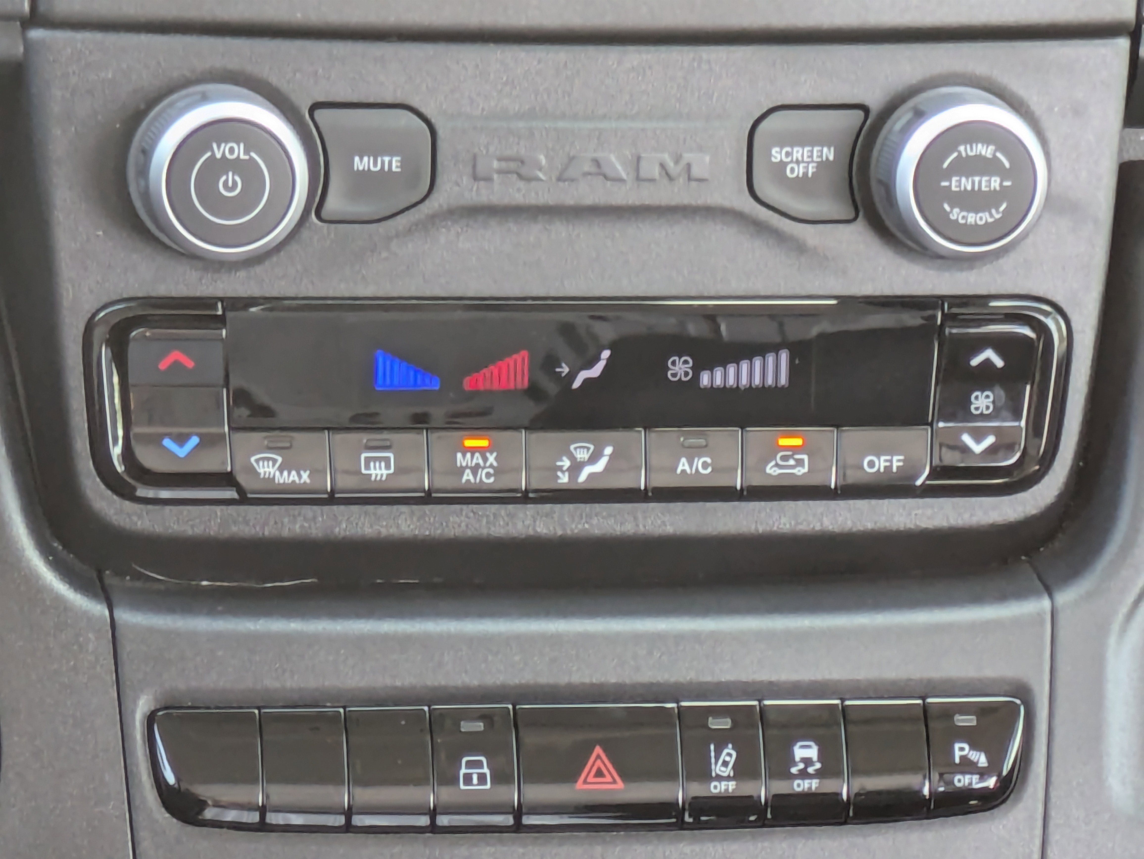2025 Ram ProMaster 2500 Cargo Van photo 5