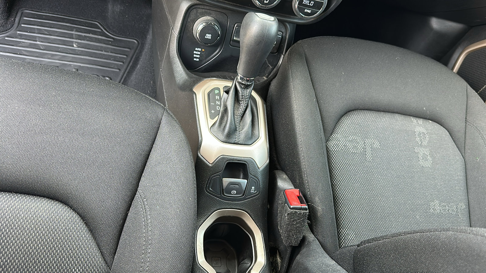 2016 Jeep Renegade Latitude photo 21