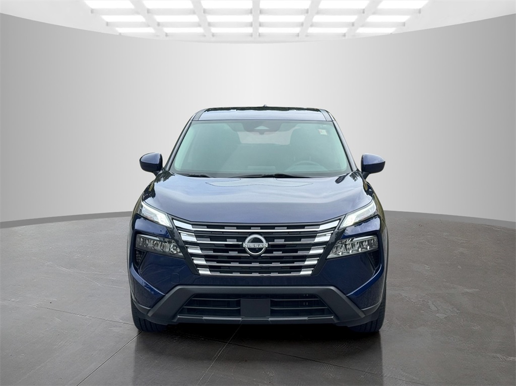 2024 Nissan Rogue SV photo 2