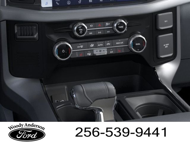 2025 Ford F-150 Lightning XLT photo 13