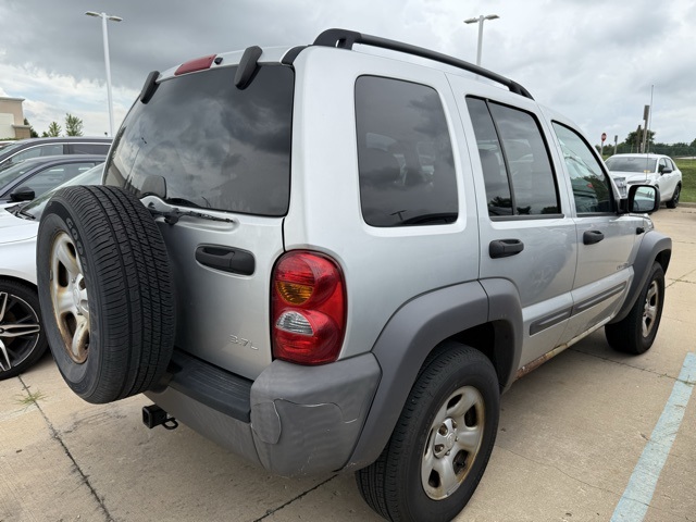Used 2004 Jeep Liberty Sport with VIN 1J4GL48K24W237959 for sale in Bristol, WI