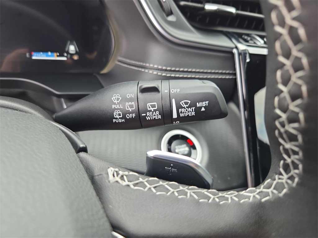 2025 Jeep Grand Cherokee Laredo photo 16