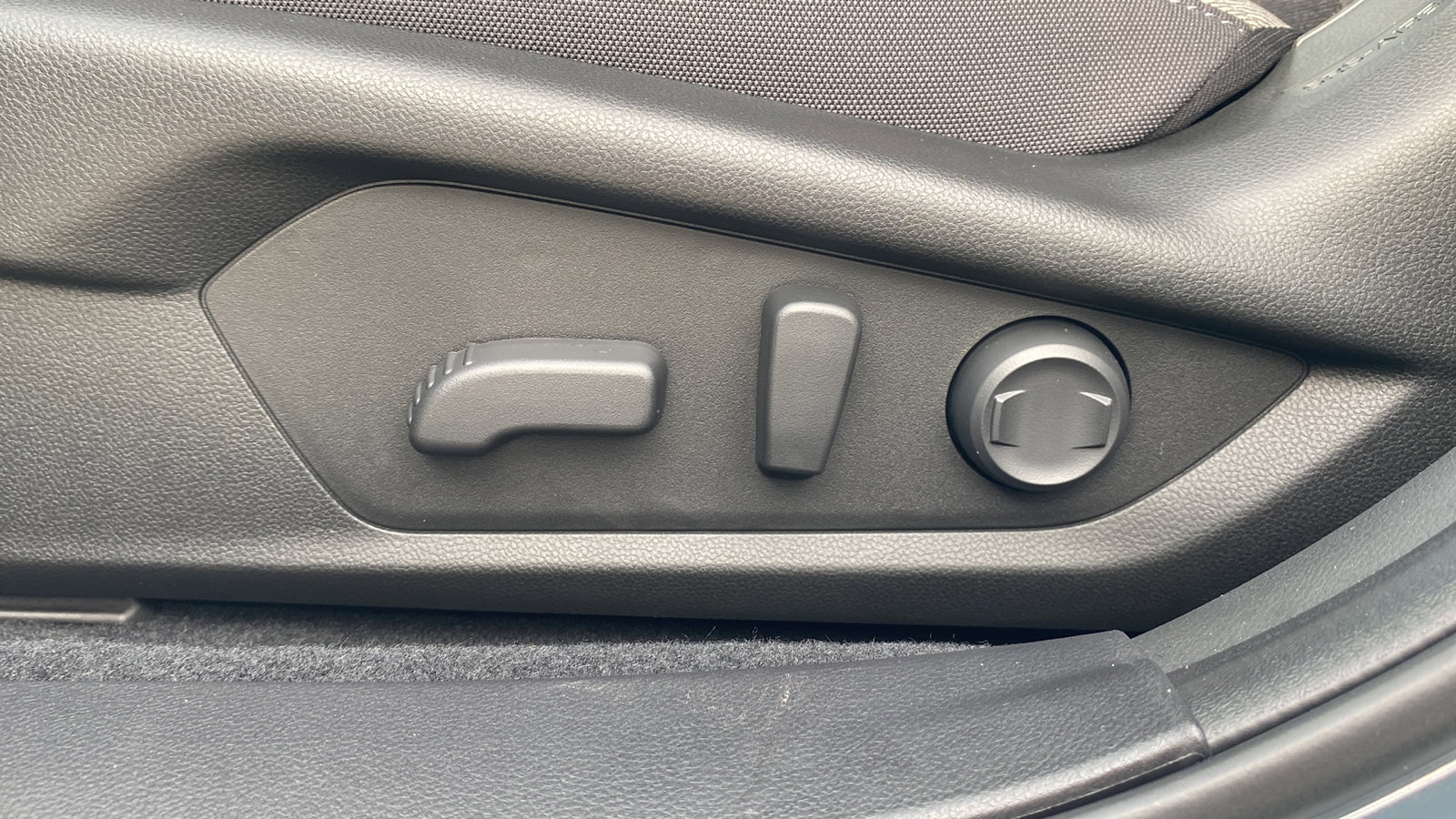 2025 Subaru Crosstrek Premium photo 9