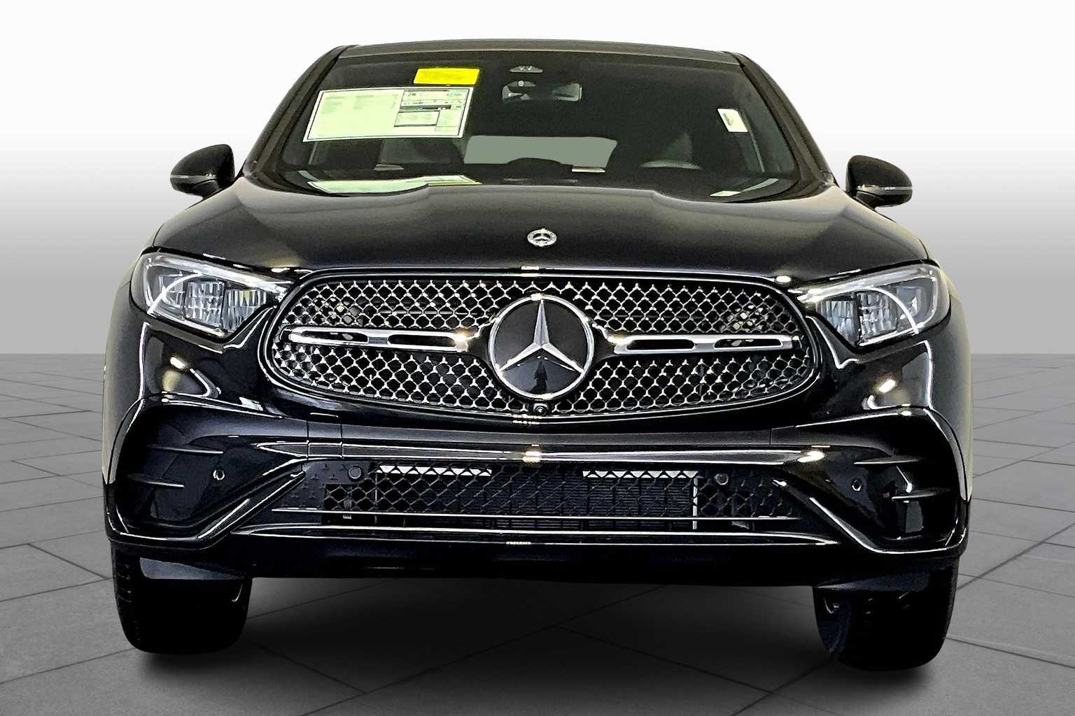 2026 Mercedes Benz GLC 300 4MATIC photo 2