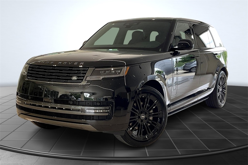 2025 Land Rover Range Rover SE photo 2