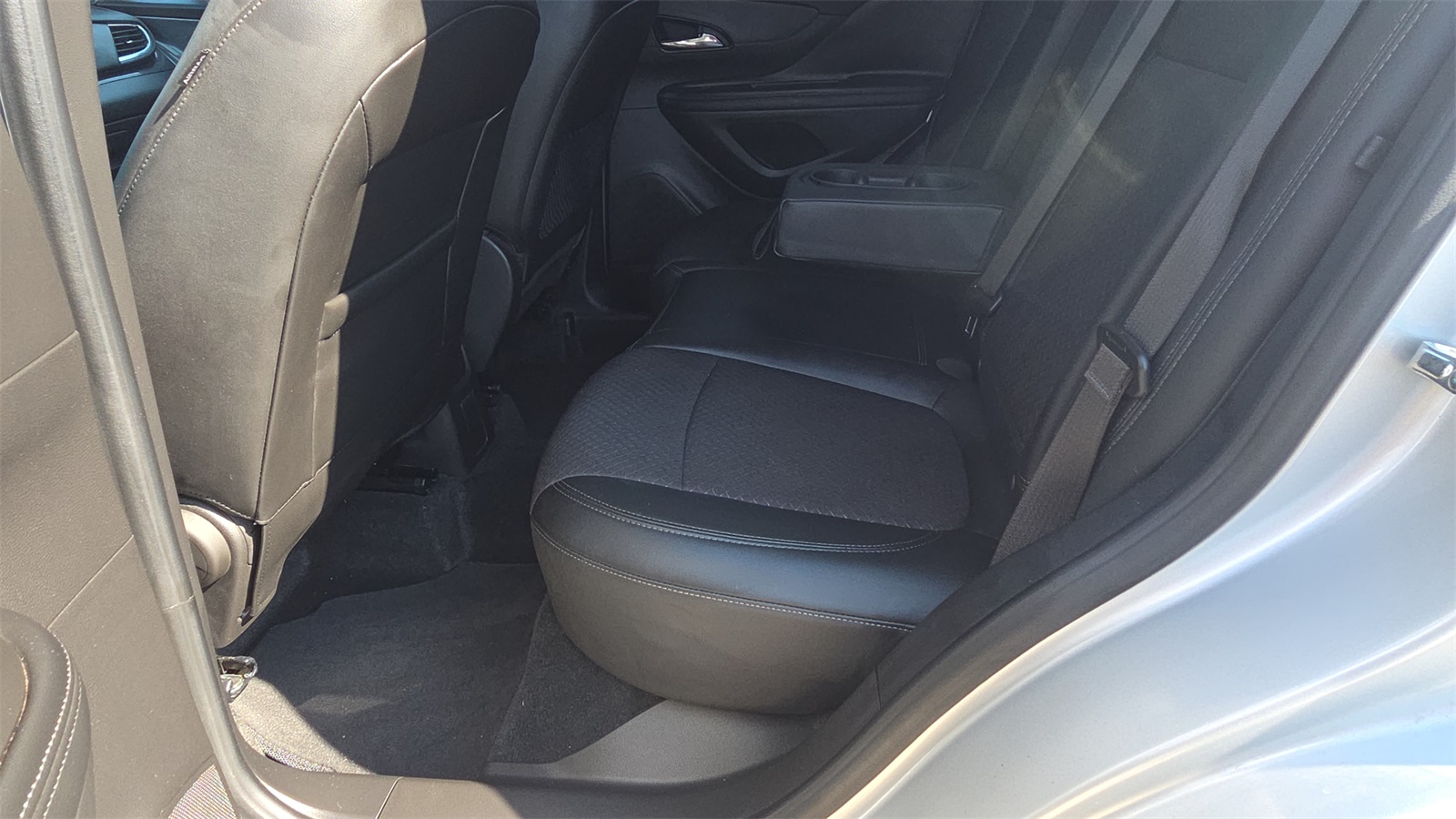 2019 Buick Encore Preferred photo 18