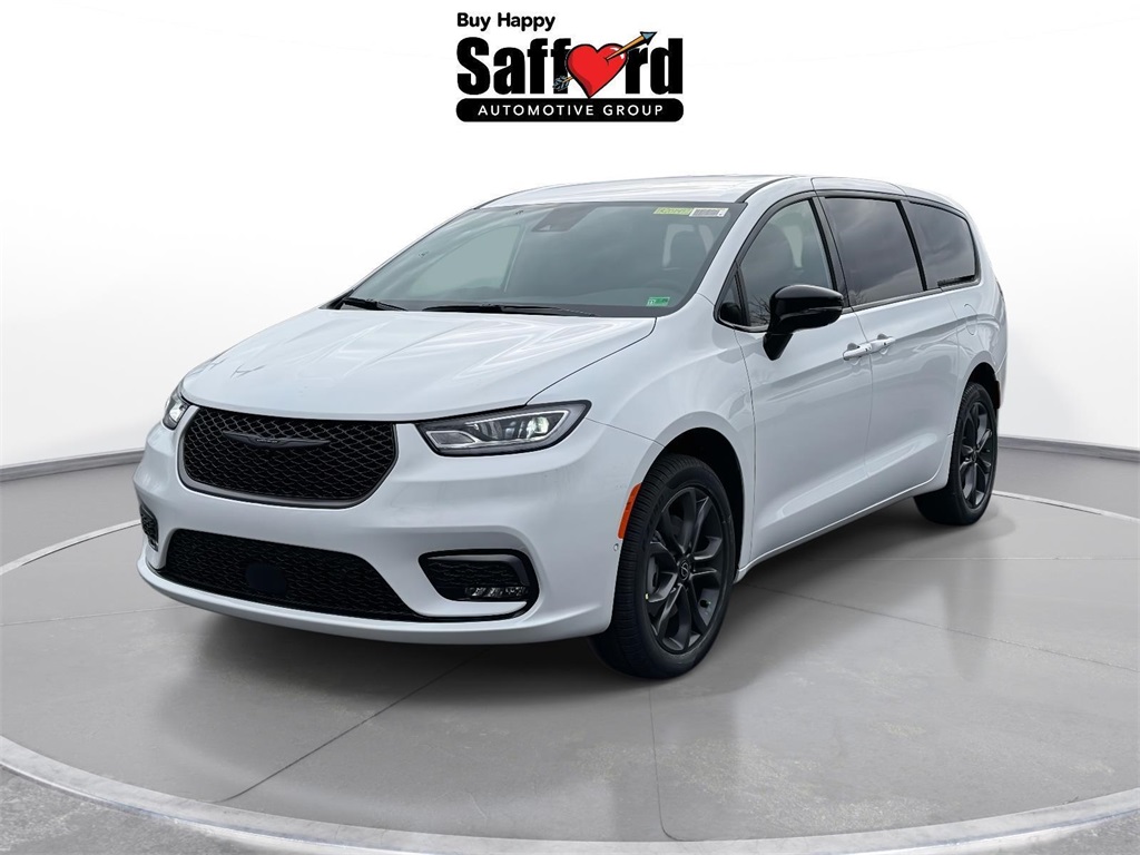 2026 Chrysler Pacifica Select's photo