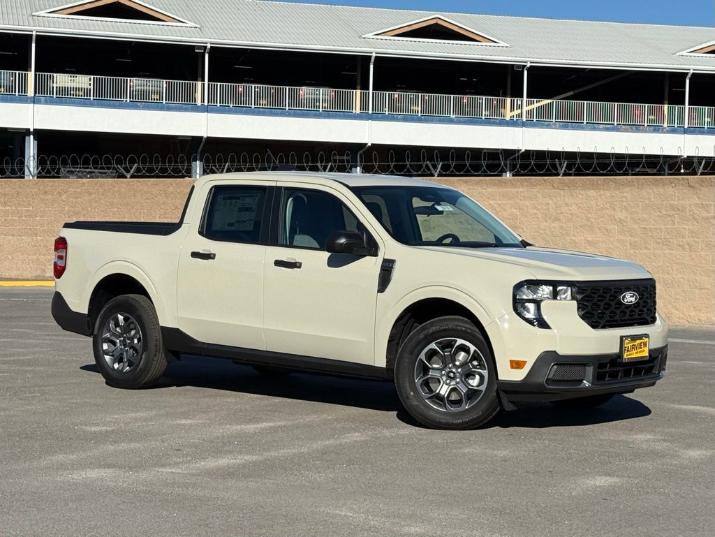 2025 Ford Maverick XLT's photo