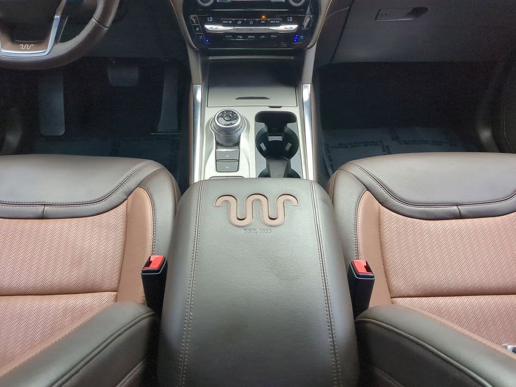 2021 Ford Explorer King Ranch photo 18