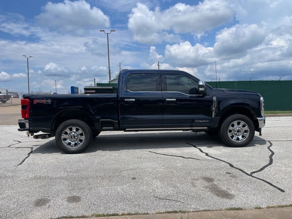 2024 Ford F-250 photo 2
