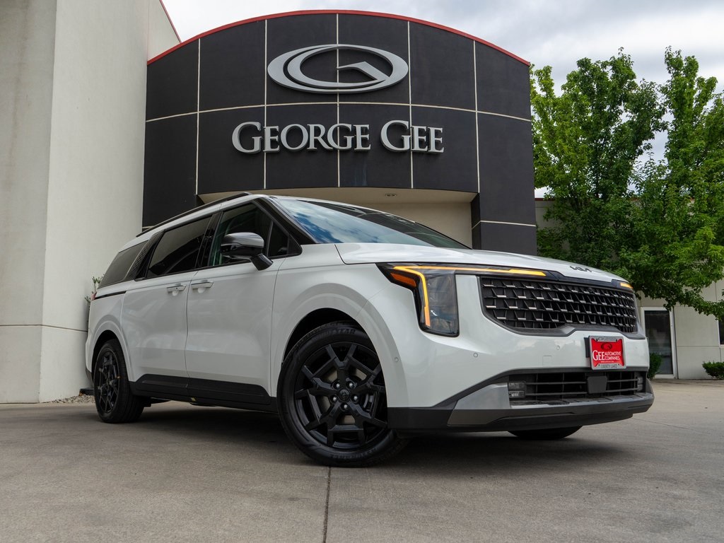 2026 Kia Carnival SX's photo