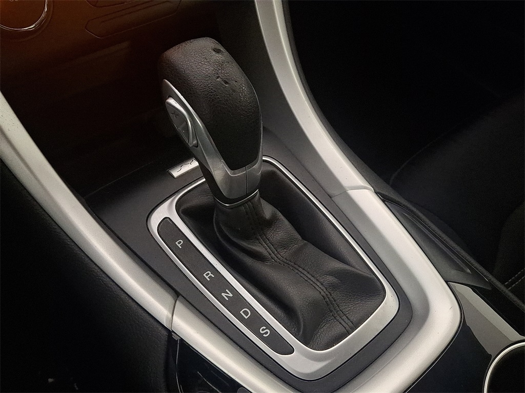 2015 Ford Fusion SE photo 15