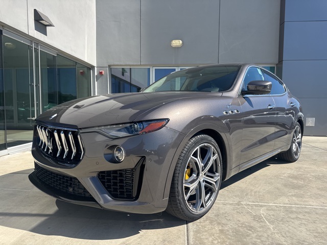 2022 Maserati Levante GT photo 3