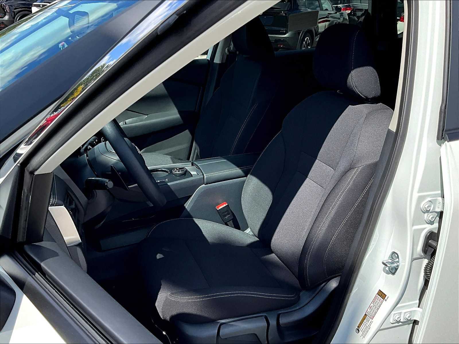 2026 Nissan Rogue S photo 10