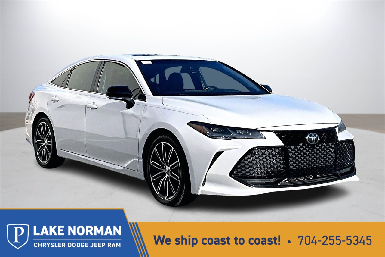 2021 Toyota Avalon Touring's photo