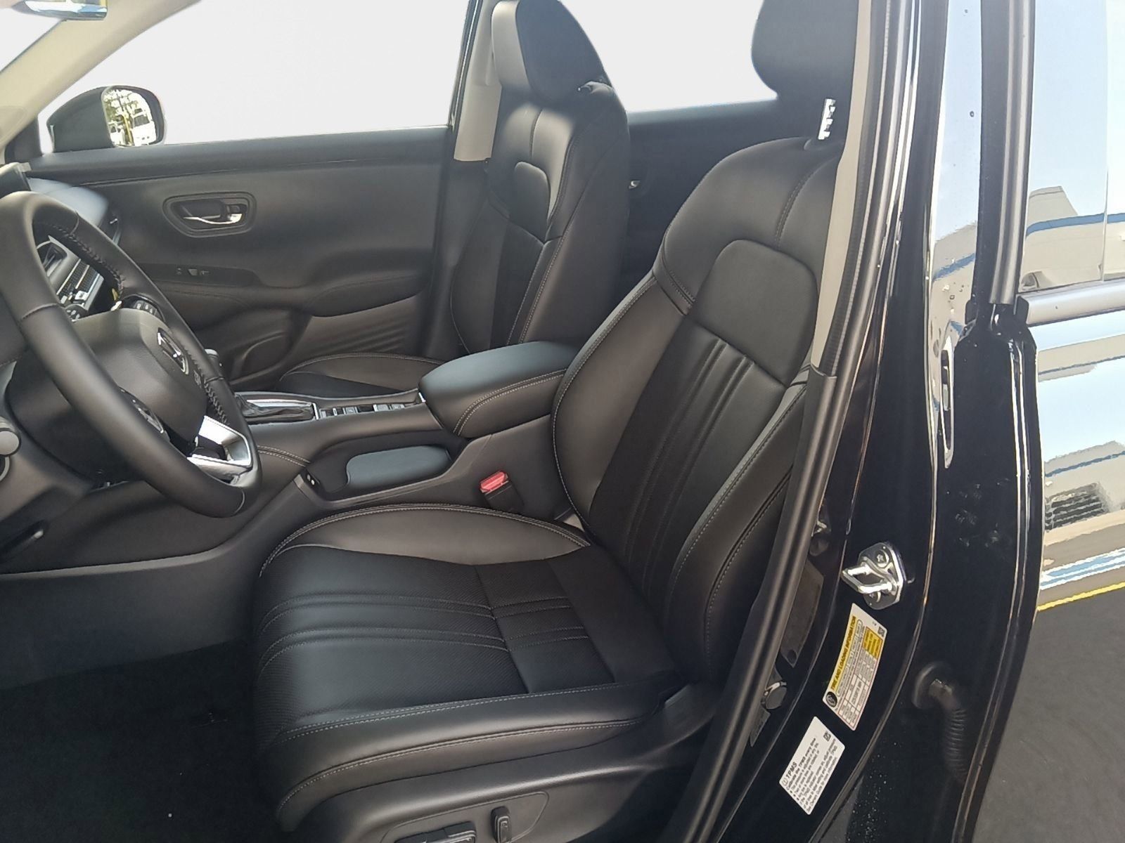 2026 Honda HR-V EX-L photo 12
