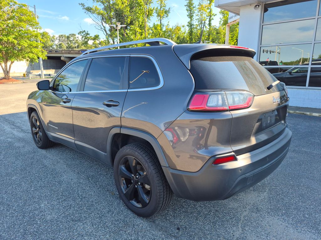 2020 Jeep Cherokee Latitude photo 2