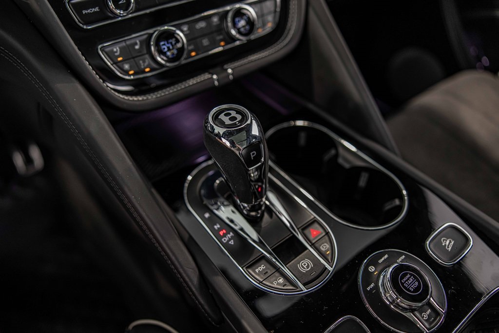 2022 BENTLEY BENTAYGA - Image 32
