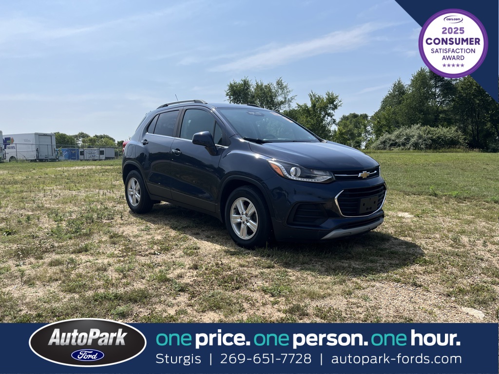 Used 2018 Chevrolet Trax LT with VIN 3GNCJLSB8JL311858 for sale in Sturgis, MI