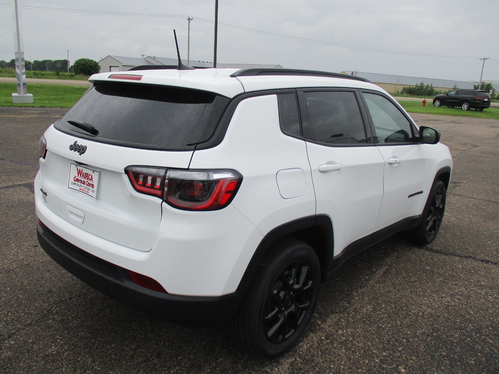 2025 Jeep Compass Latitude photo 2