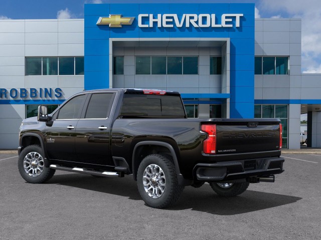 2025 Chevrolet Silverado 2500HD LT photo 3
