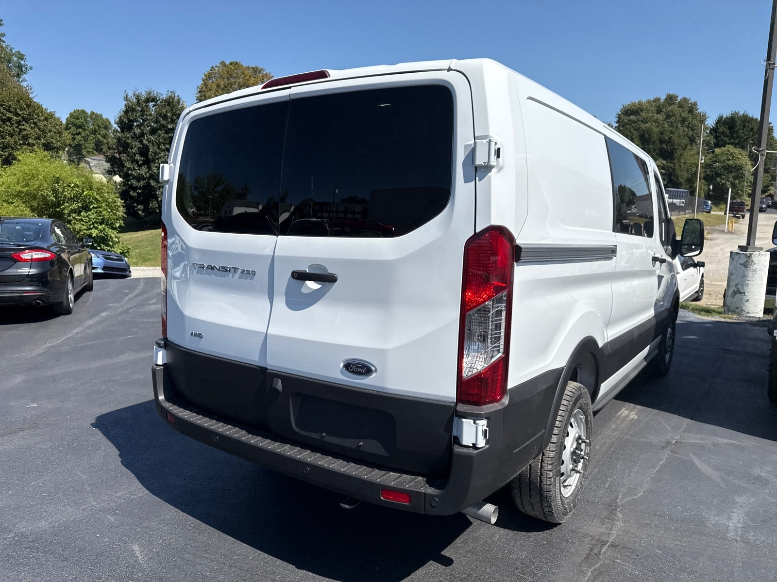 2025 Ford Transit Cargo Van photo 2