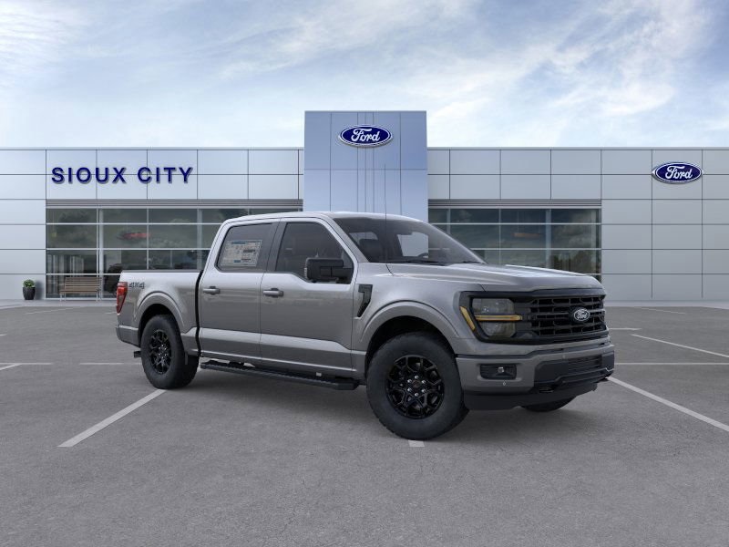 2025 Ford F-150 XLT photo 3