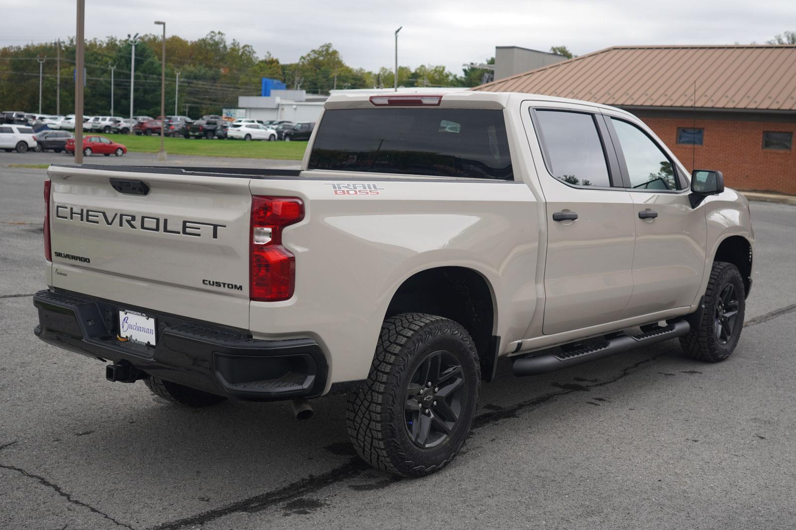 2026 Chevrolet Silverado 1500 Custom Trail Boss photo 3