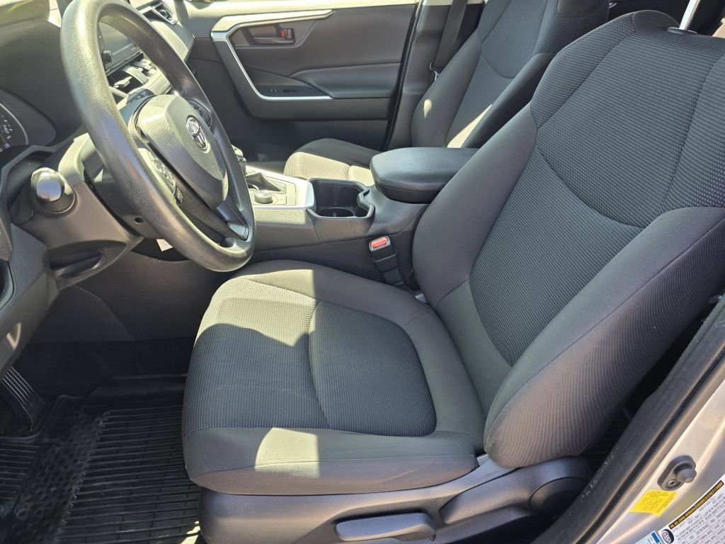 2022 Toyota RAV4 Hybrid LE photo 28
