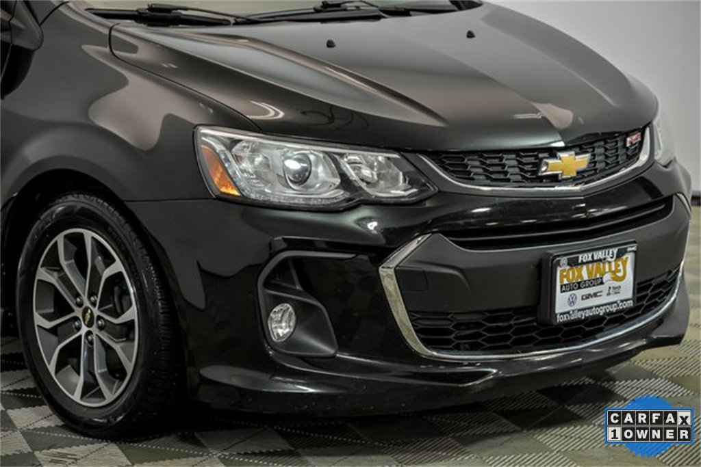 2017 Chevrolet Sonic LT photo 2