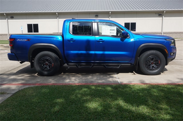 2026 Nissan Frontier PRO-X photo 3