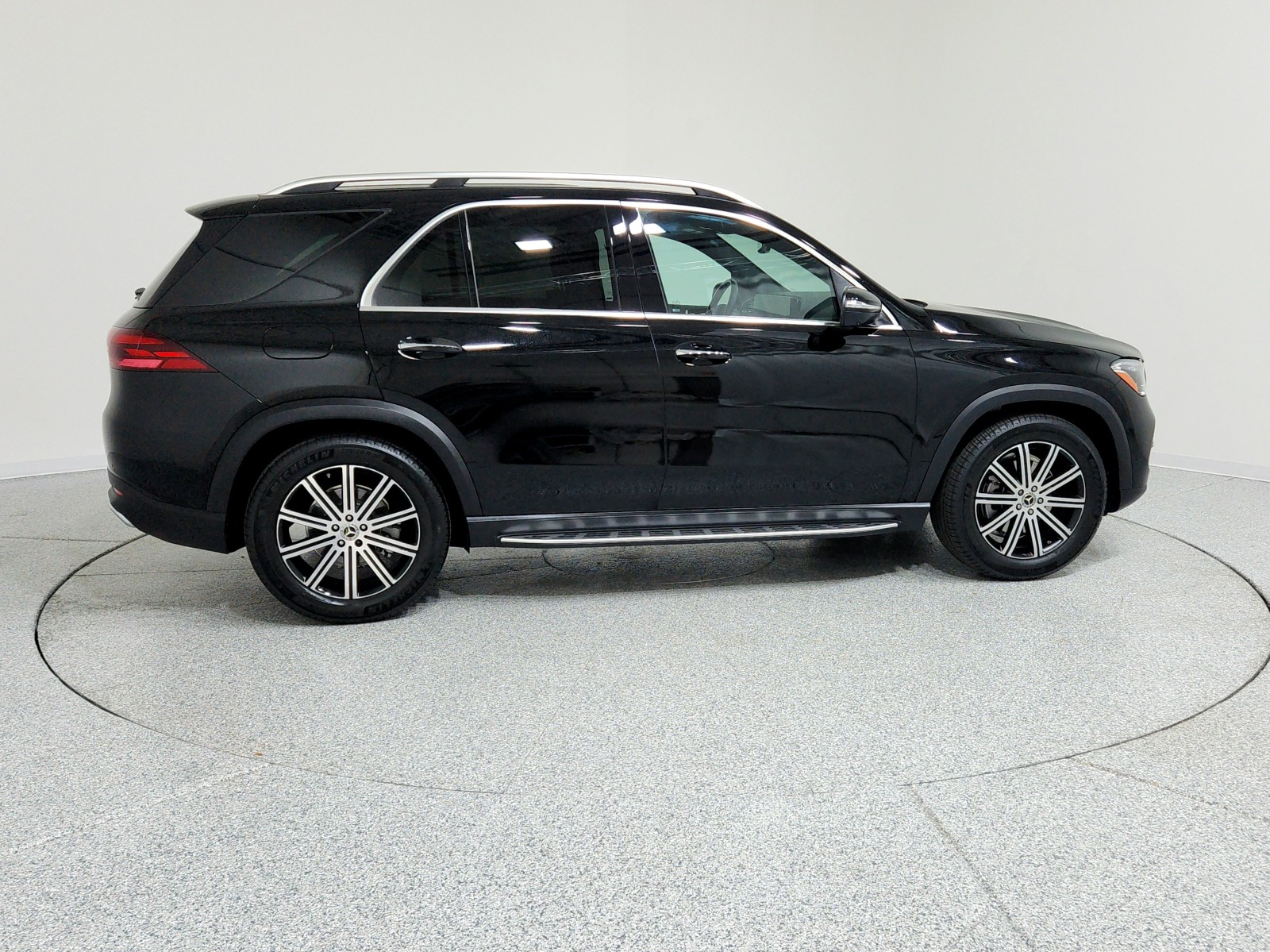 2025 Mercedes Benz GLE 350 4MATIC photo 6