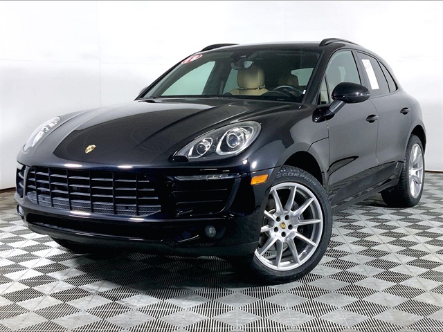 2018 Porsche Macan Base's photo
