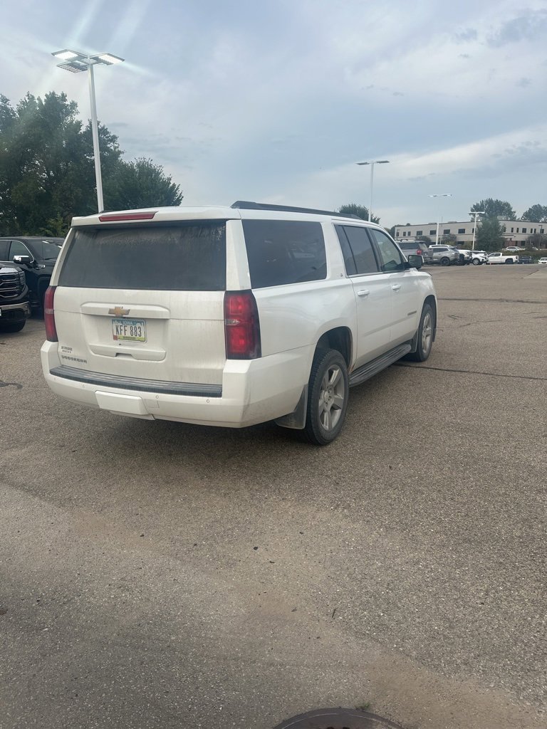 Used 2018 Chevrolet Suburban LT with VIN 1GNSKHKCXJR130493 for sale in Rochester, Minnesota