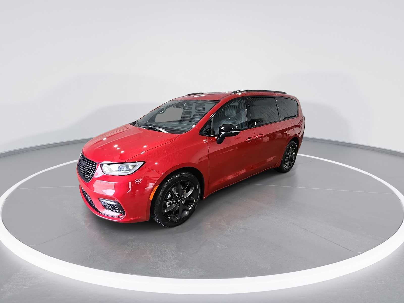 2026 Chrysler Pacifica photo 4