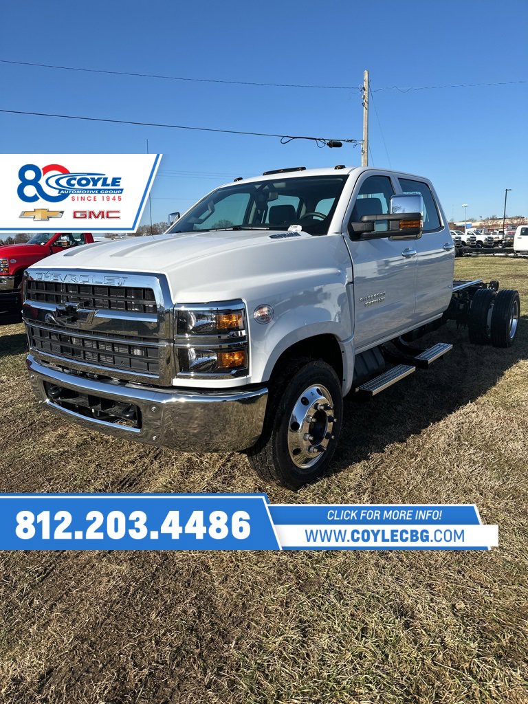 2024 Chevrolet Silverado 4500 Medium Duty Chassis Cab Work Truck's photo