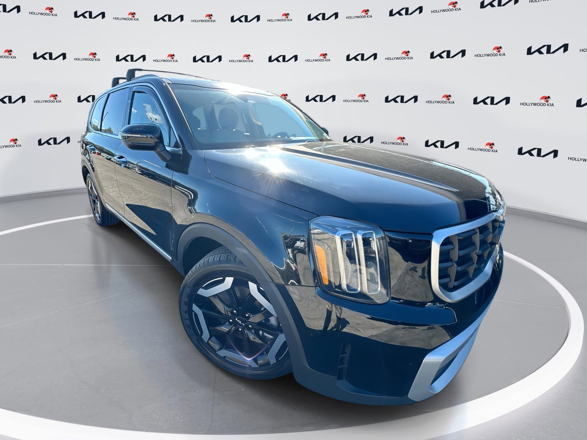 2023 Kia Telluride S's photo